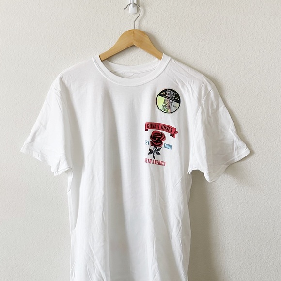 NEW Guns N’ Roses Graphic Tee - Picture 5 of 6